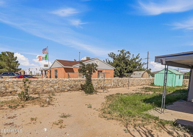 521 BEN SWAIN Drive, El Paso, TX 79915