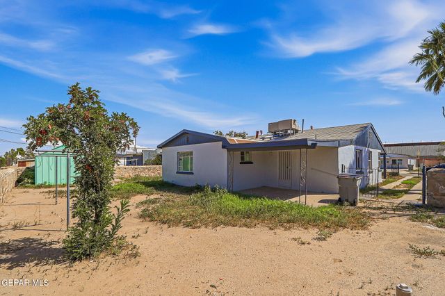 521 BEN SWAIN Drive, El Paso, TX 79915