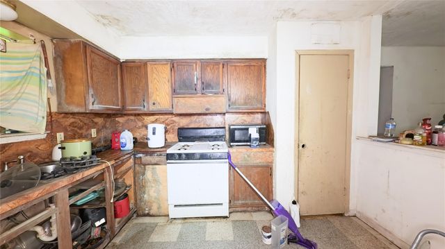 1135 Lucky Street, Liberty, TX 77575