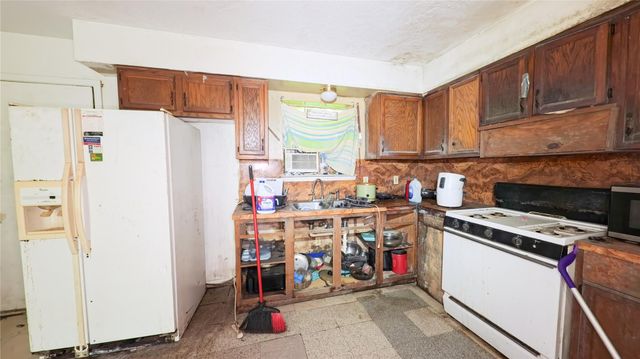 1135 Lucky Street, Liberty, TX 77575