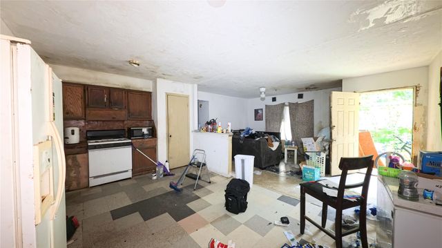 1135 Lucky Street, Liberty, TX 77575
