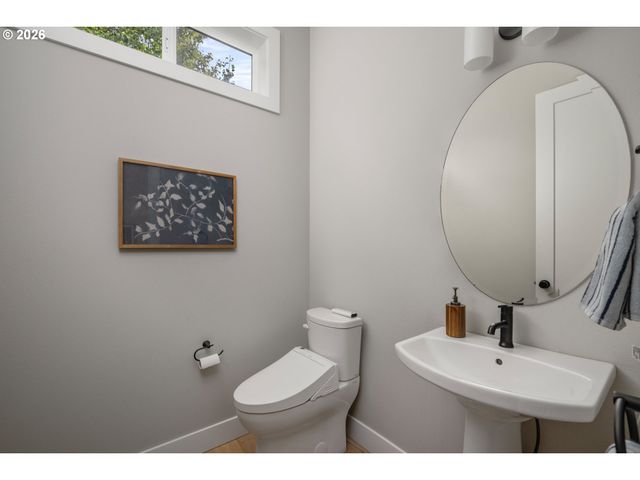 7414 Sw 80TH Ter, Portland, OR 97223