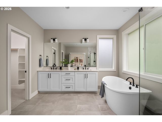 7414 Sw 80TH Ter, Portland, OR 97223