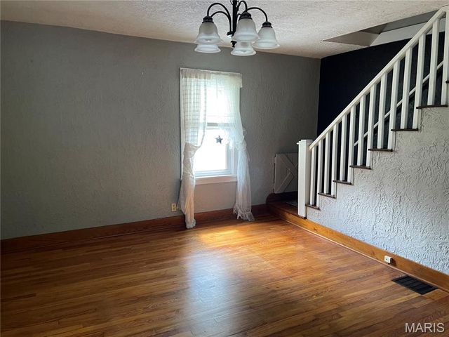 974 Clay Street, St Clair, MO 63077