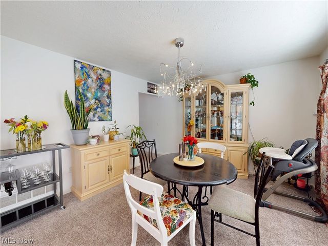 517 Parkside Lane, Tallmadge, OH 44278