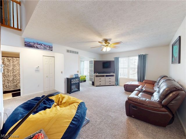 517 Parkside Lane, Tallmadge, OH 44278