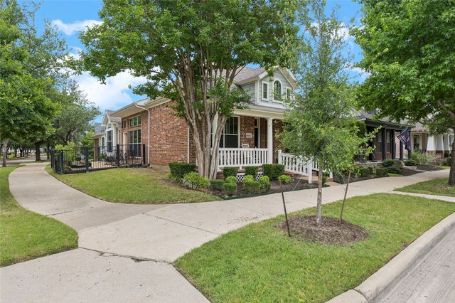 6016 Frost Street, North Richland Hills, TX 76180