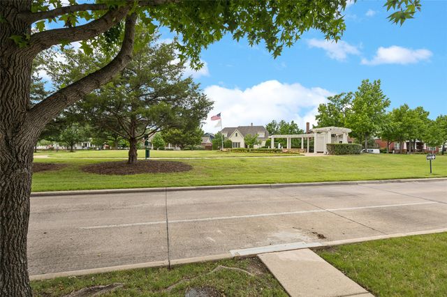 6016 Frost Street, North Richland Hills, TX 76180