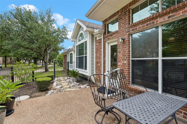6016 Frost Street, North Richland Hills, TX 76180