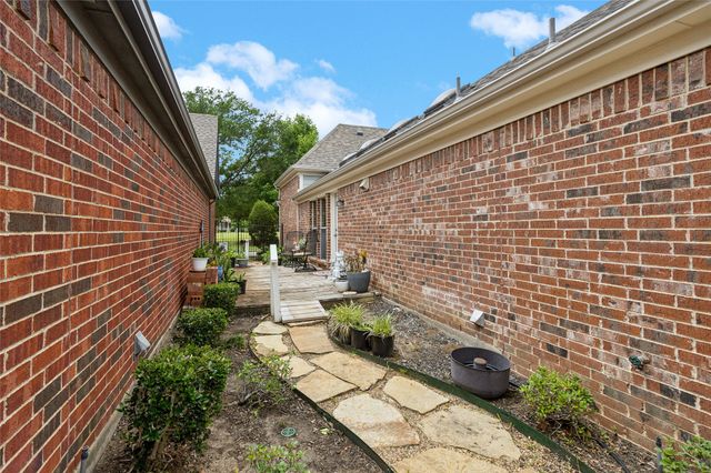 6016 Frost Street, North Richland Hills, TX 76180