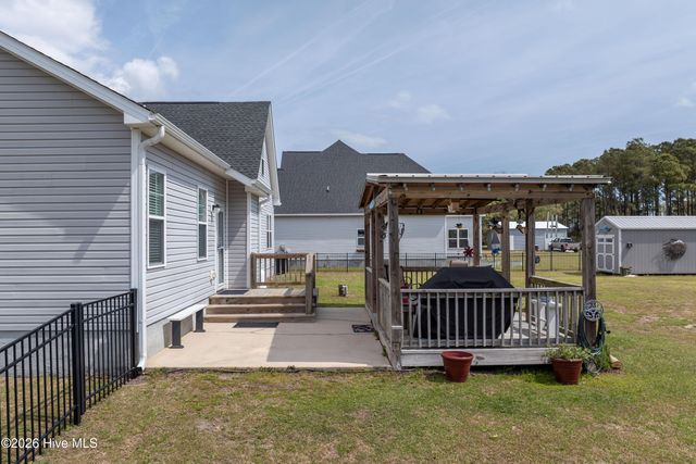 102 Percy Padgett Court, Holly Ridge, NC 28445