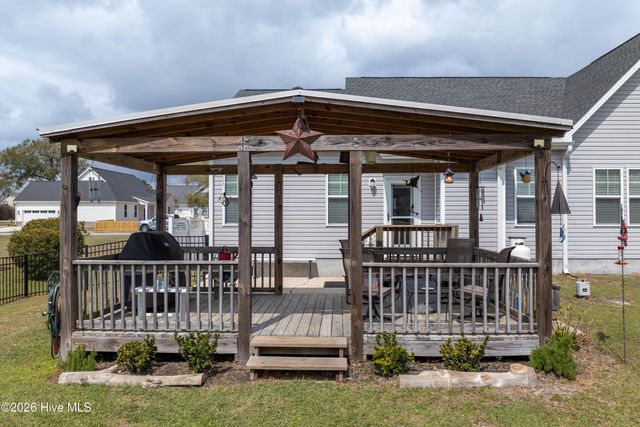 102 Percy Padgett Court, Holly Ridge, NC 28445
