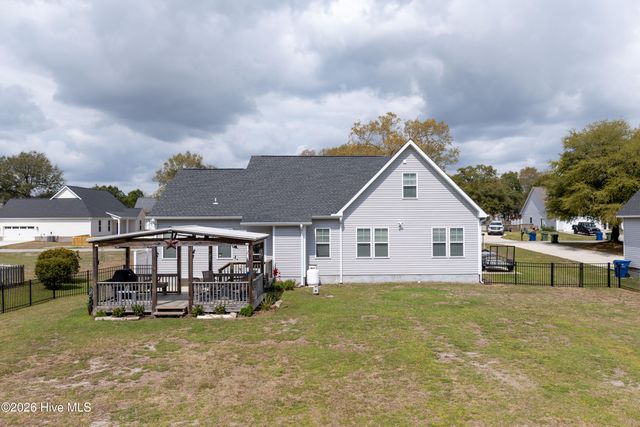 102 Percy Padgett Court, Holly Ridge, NC 28445