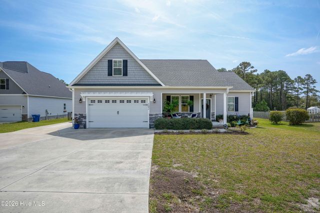 102 Percy Padgett Court, Holly Ridge, NC 28445