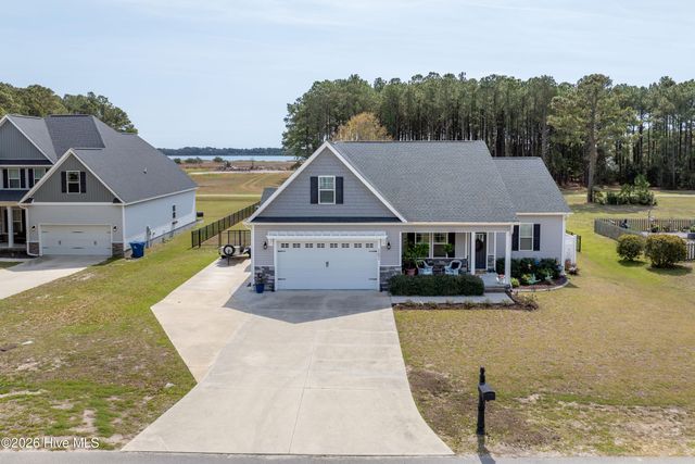 102 Percy Padgett Court, Holly Ridge, NC 28445