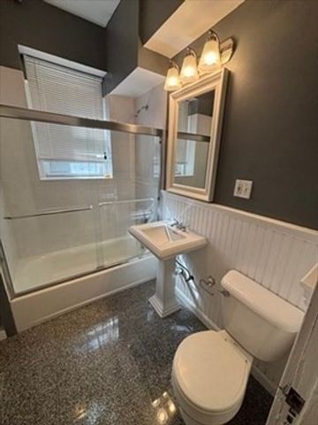 2001 Commonwealth Ave 2, Boston, MA 02135
