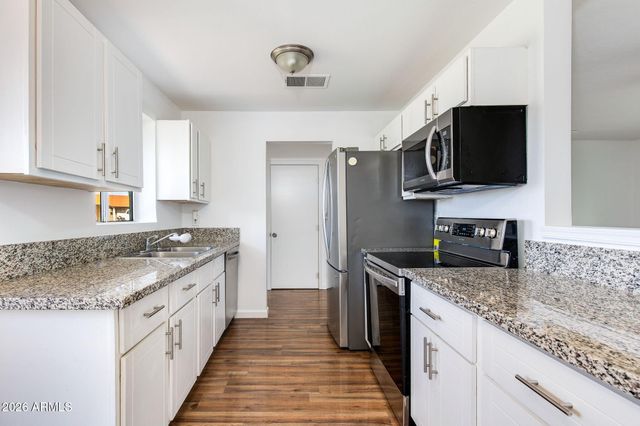 5657 N 39TH Avenue, Phoenix, AZ 85019