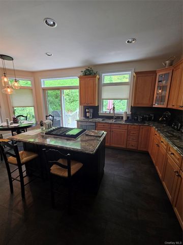 170 Watch Hill Road, Cortlandt Manor, NY 10567