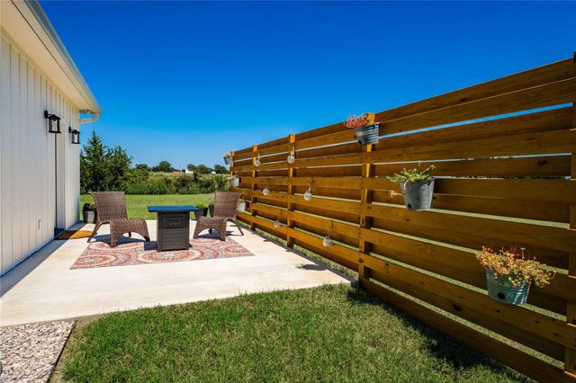 4707 Guenther Road, La Grange, TX 78945