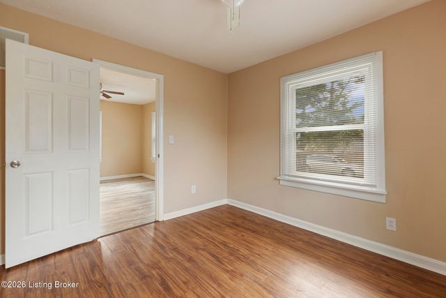 6801 Waller Ln, Louisville, KY 40258