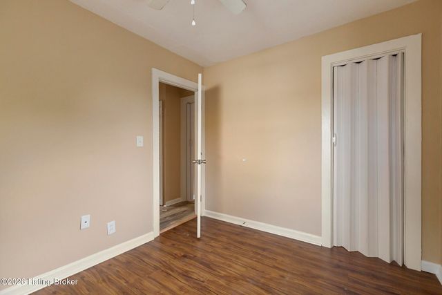 6801 Waller Ln, Louisville, KY 40258