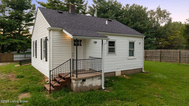 6801 Waller Ln, Louisville, KY 40258