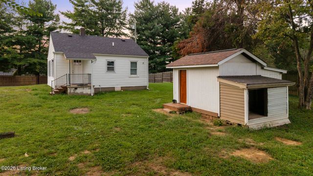 6801 Waller Ln, Louisville, KY 40258