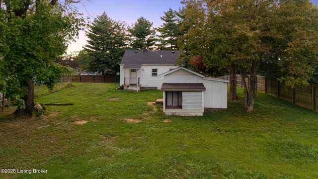 6801 Waller Ln, Louisville, KY 40258