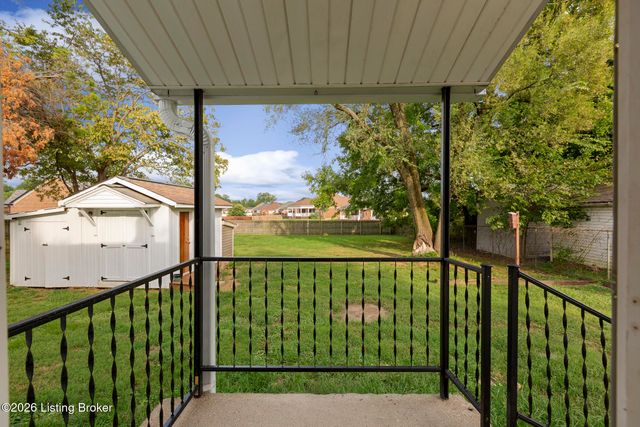 6801 Waller Ln, Louisville, KY 40258