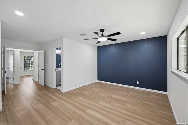 6718 SPRING HAVEN ST, San Antonio, TX 78249