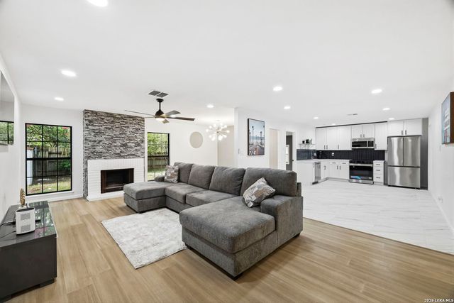 6718 SPRING HAVEN ST, San Antonio, TX 78249