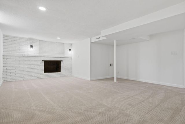 2618 Southlawn Drive, Maplewood, MN 55109