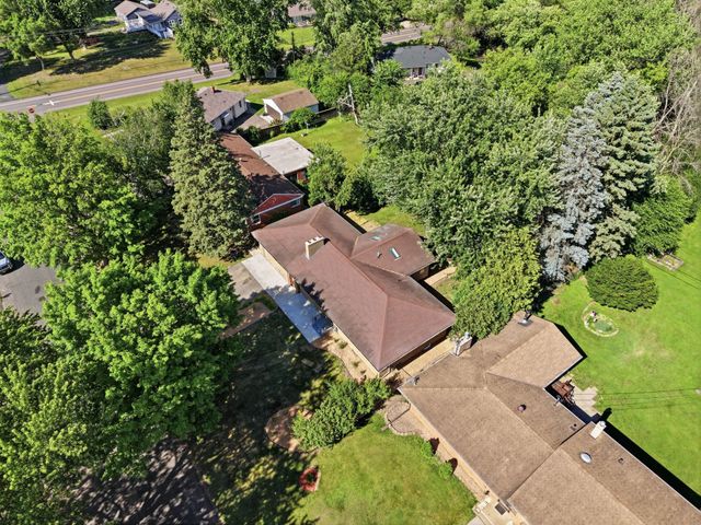 2618 Southlawn Drive, Maplewood, MN 55109