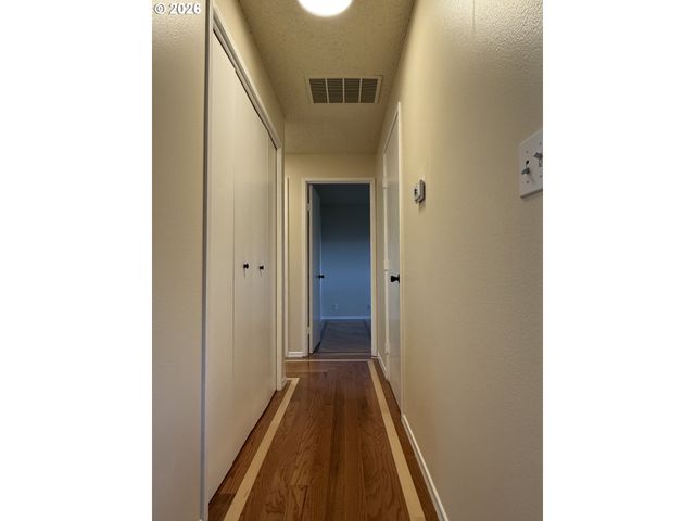 5270 Sw 182ND Ave, Beaverton, OR 97078