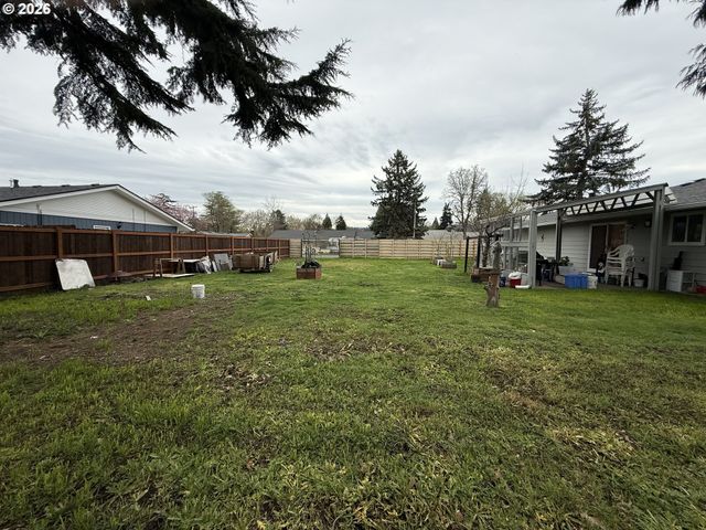 5270 Sw 182ND Ave, Beaverton, OR 97078