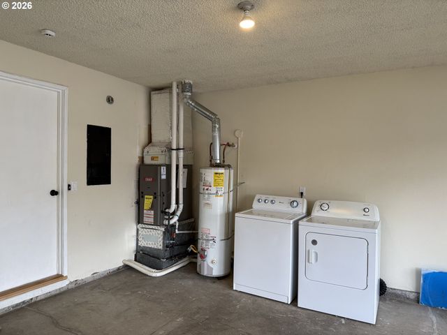 5270 Sw 182ND Ave, Beaverton, OR 97078