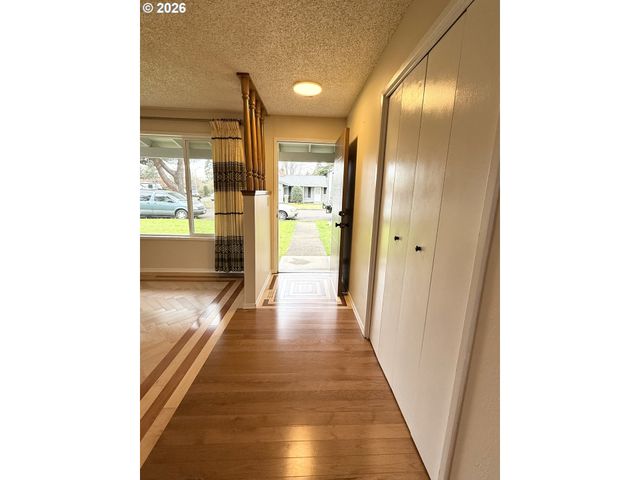 5270 Sw 182ND Ave, Beaverton, OR 97078