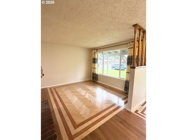 5270 Sw 182ND Ave, Beaverton, OR 97078