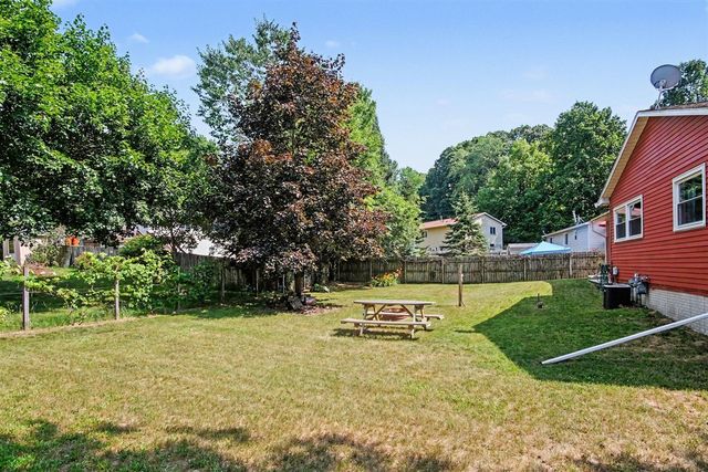 6676 Naontah Trail, Rockford, MI 49341