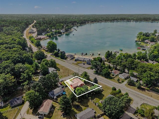 6676 Naontah Trail, Rockford, MI 49341