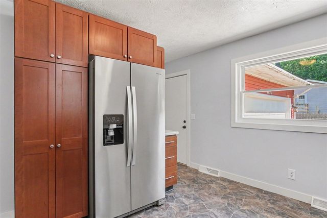 6676 Naontah Trail, Rockford, MI 49341