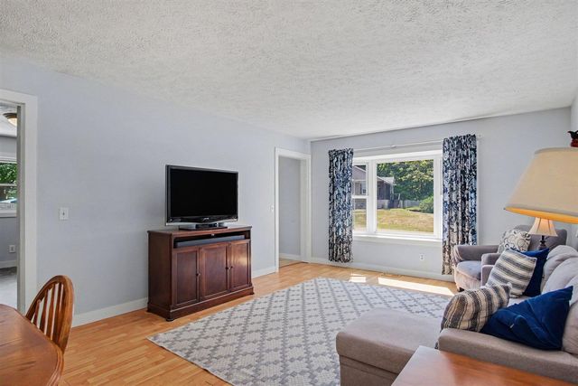6676 Naontah Trail, Rockford, MI 49341