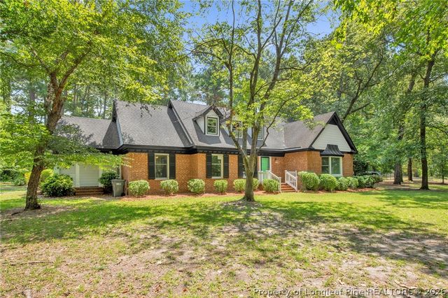 1300 ROCK HILL Road, Fayetteville, NC 28312
