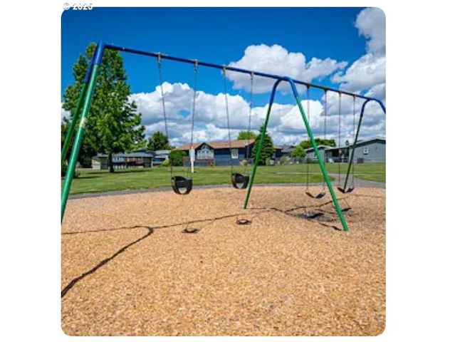 1699 N TERRY St 223, Eugene, OR 97402