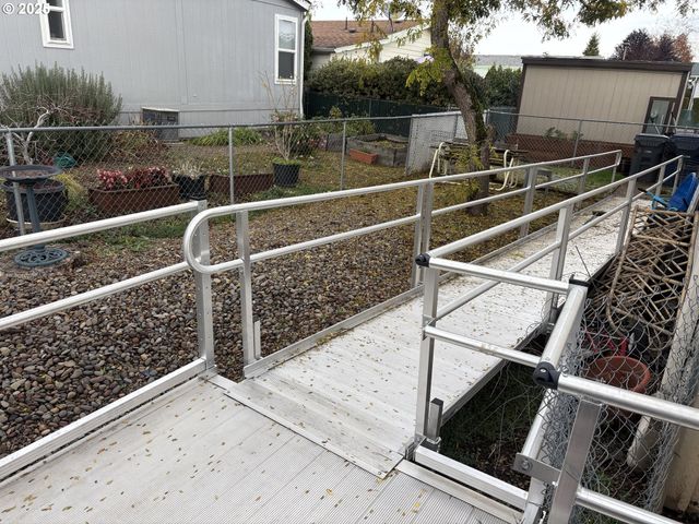 1699 N TERRY St 223, Eugene, OR 97402