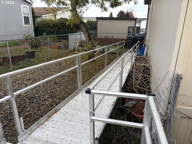 1699 N TERRY St 223, Eugene, OR 97402