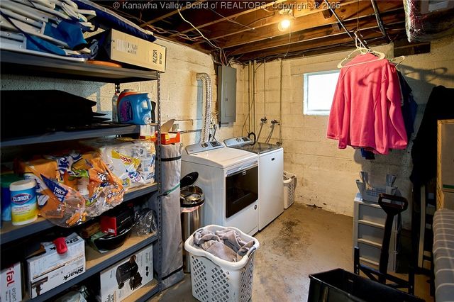 318 Monroe Street, South Charleston, WV 25303