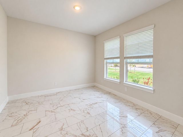 19124 Moreland LN, Pflugerville, TX 78660