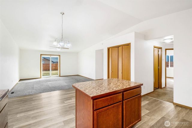 950 K Street SE, Ephrata, WA 98823