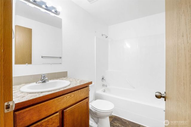 950 K Street SE, Ephrata, WA 98823